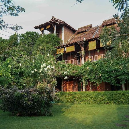 Bed and Breakfast Djajanti House Semarang Zewnętrze zdjęcie