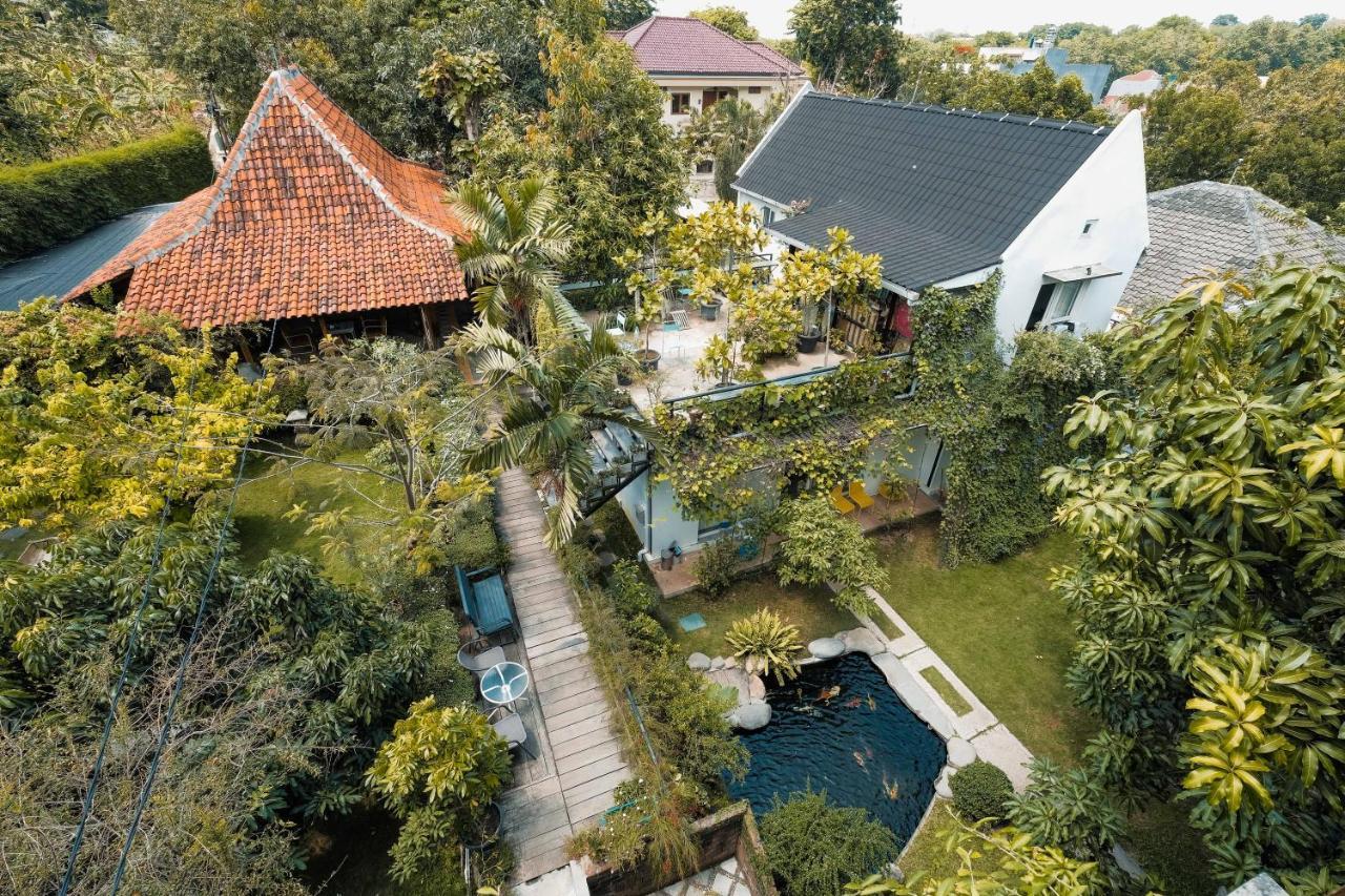 Bed and Breakfast Djajanti House Semarang Zewnętrze zdjęcie