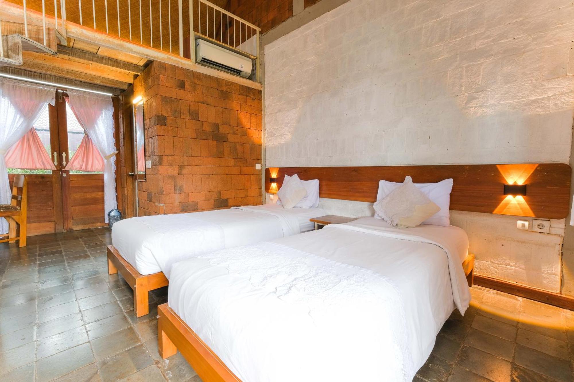 Bed and Breakfast Djajanti House Semarang Zewnętrze zdjęcie