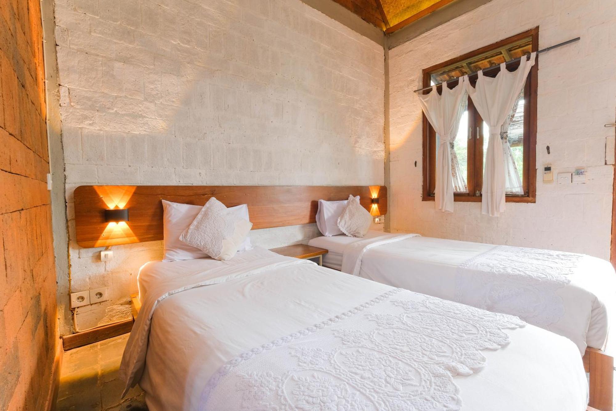 Bed and Breakfast Djajanti House Semarang Zewnętrze zdjęcie