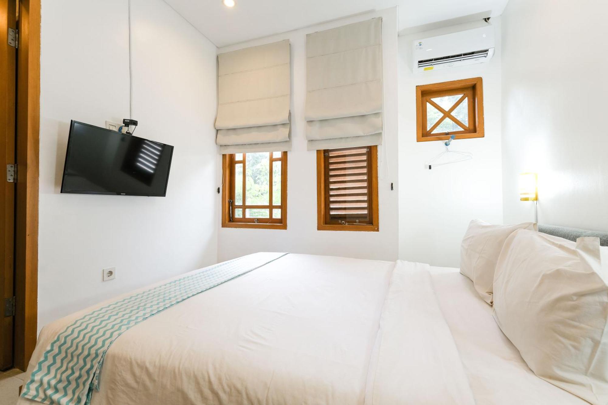 Bed and Breakfast Djajanti House Semarang Zewnętrze zdjęcie